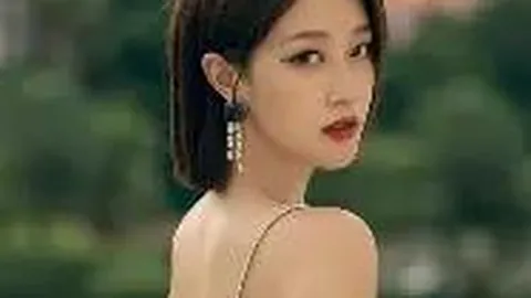 湘超岳阳队球衣揭秘：红蓝撞色，文武兼备主客场风采→